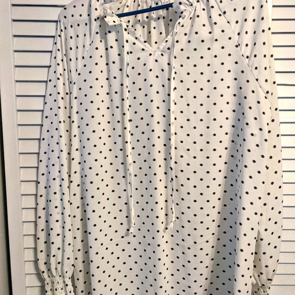 Top - Picture 1 of 1